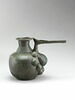 vase, image 2/2