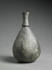 vase, image 2/2