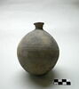vase, image 2/2