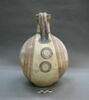 vase, image 3/3