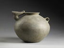 vase, image 3/3