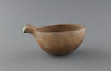 vase, image 3/3