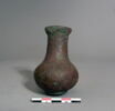 vase, image 2/2