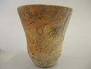 vase, image 2/3