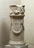 cippe ; objet funéraire, image 1/2