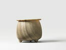 vase, image 2/2