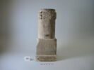 stèle, image 1/2