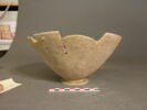 vase, image 2/2