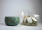 vase ; os, image 1/3