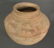 vase, image 3/3