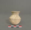 vase, image 2/2
