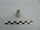 flacon cylindrique, fragment, image 3/3
