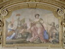 Plafond : Salon de la paix : La Paix mettant le feu à un monceau d'armes (ou la Paix), au dessus de la corniche, côté sud., image 4/5