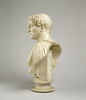 statue, image 5/7