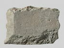 bloc de parement  ; inscription, image 1/4