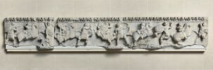 Frise du temple d'Artemis à Magnésie du Méandre, image 2/3