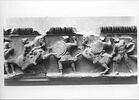 Frise du temple d'Artemis à Magnésie du Méandre, image 2/2