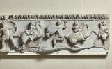 Frise du temple d'Artemis à Magnésie du Méandre, image 1/2