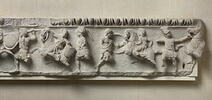 Frise du temple d'Artemis à Magnésie du Méandre, image 1/3