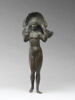 groupe de statuettes ; anse de vase, image 1/3