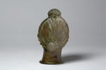 Vase funéraire en forme de tête féminine, image 3/4