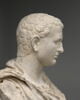 statue, image 4/13