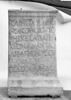 base de statue ; inscription, image 3/4