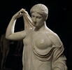 Aphrodite du type de la Venus Genitrix, image 5/27