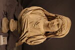 statue, image 2/6