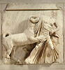 Dixième métope sud du Parthénon, centaure et femme lapithe, image 9/13
