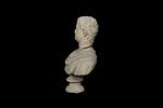 statue, image 2/3