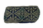 Fragment de carreau à décor végétal stylisé, image 1/2
