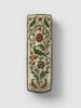 Etui à décor floral en relief, image 3/13