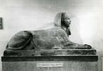 statue, image 3/7