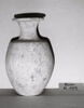 vase, image 2/3