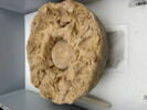 bouchon de jarre en calotte ; empreinte de sceau, image 1/3