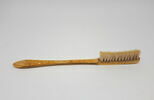 Brosse à dents, du nécessaire, image 1/4