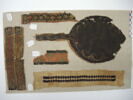 bande de poignet ; bande décorative d'habillement ; décor de textile ; fragment, image 2/2