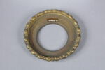 Fragment rond percé d'un trou, image 3/4