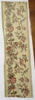 Fragment fond crème orné de guirlandes de fleurs, image 1/5