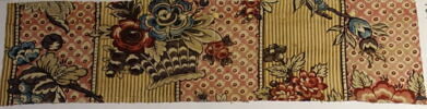 Fragment décoré de bandes, fleurs, paniers de fleurs, image 2/6